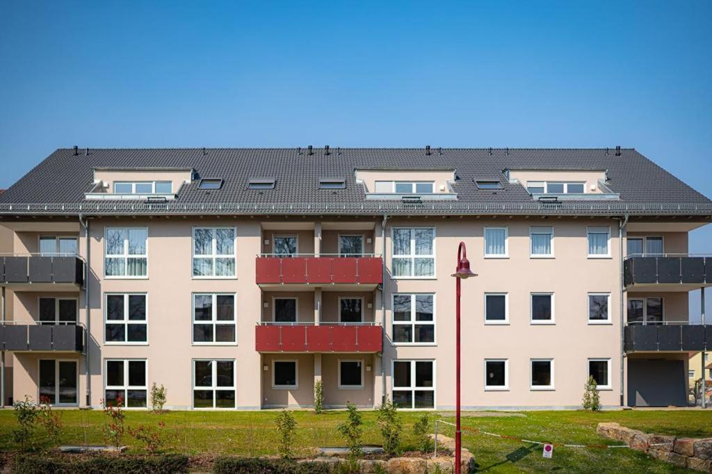 Boardinghouse Warum-ins-Hotel direkt bei Lidl Bad Wimpfen Exterior foto